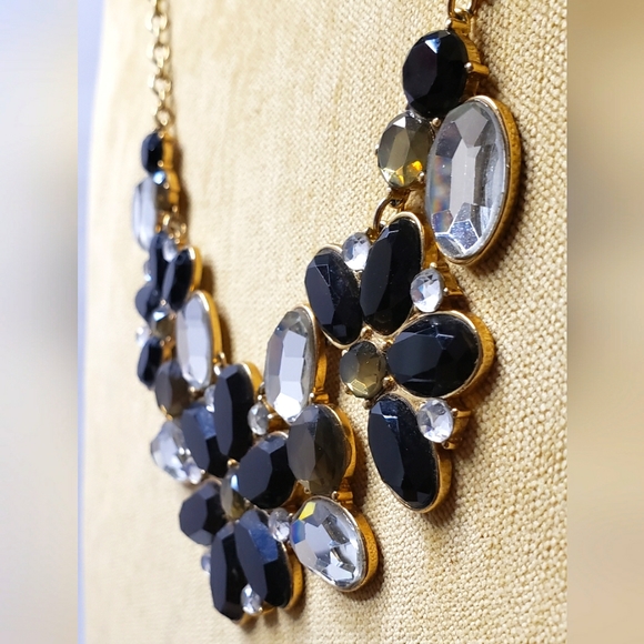 Kate Spade Black/Green/Clear Rhinestone Statement Necklace Goldtone - Picture 7 of 11